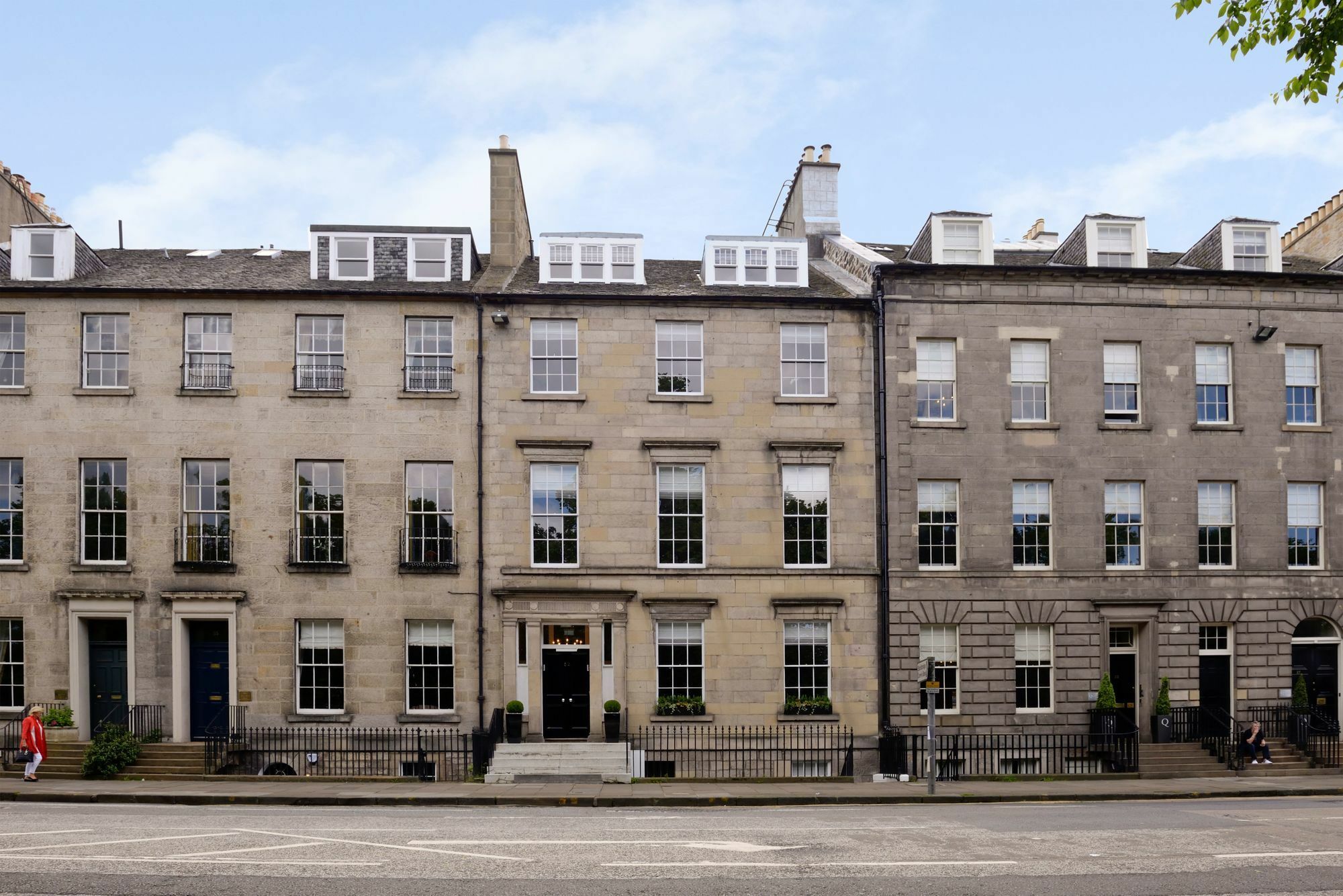 Destiny Scotland - Q-Residence Единбург Екстериор снимка