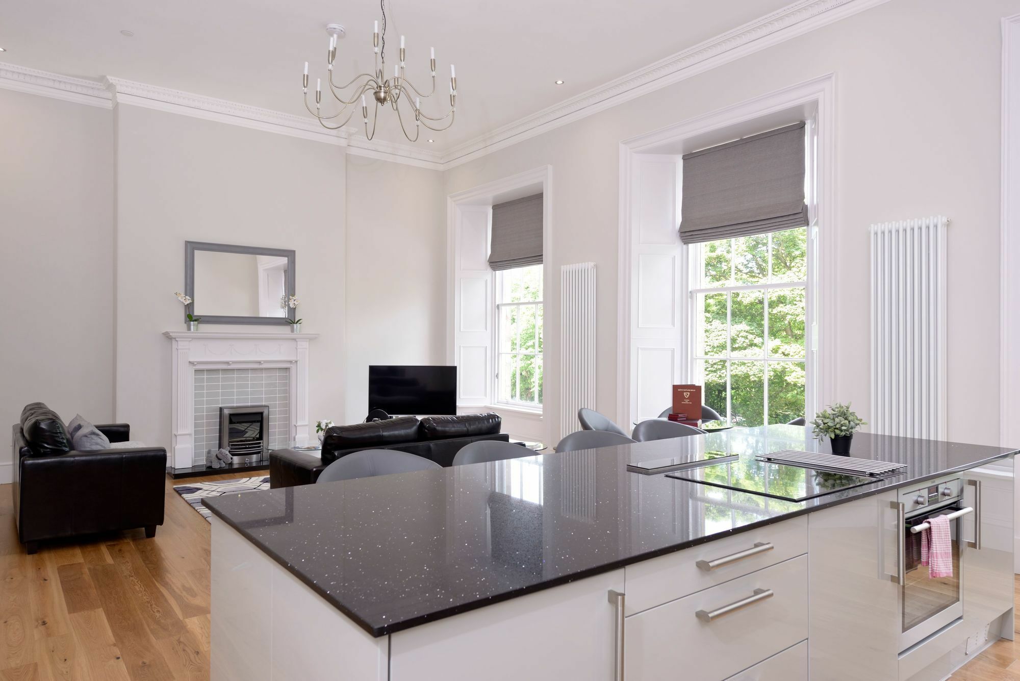 Destiny Scotland - Q-Residence Единбург Екстериор снимка